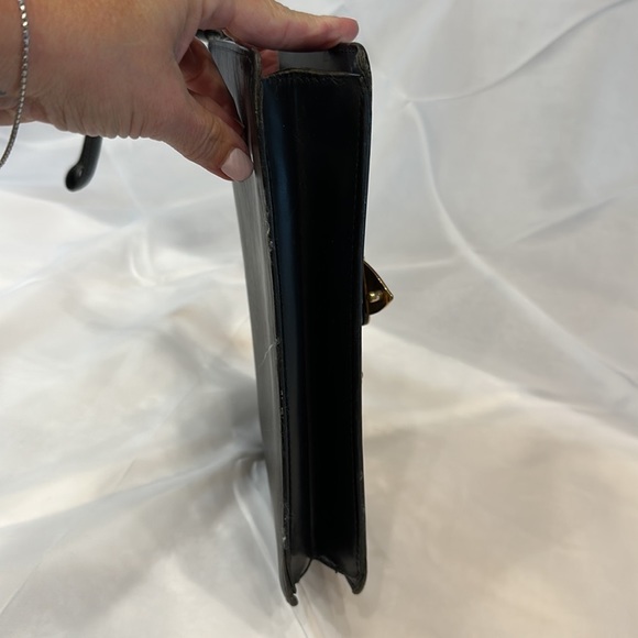 authentic Preloved Louis Vuitton EPI BIFACE clutch bag M10994 with many callouts - Picture 14 of 16